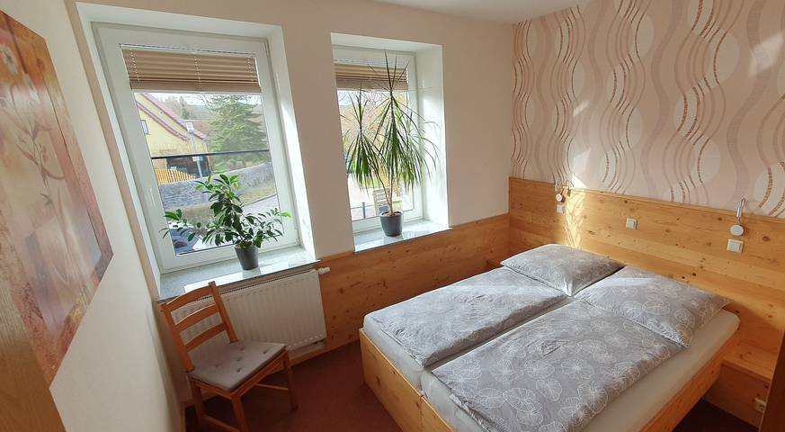 Ganze Ferienwohnung, Ferienwohnungen Am Schenkgarten - Ferienwohnung 1, max. 2 Erwachsene und 1 Kind in Kromsdorf, Weimarer Land