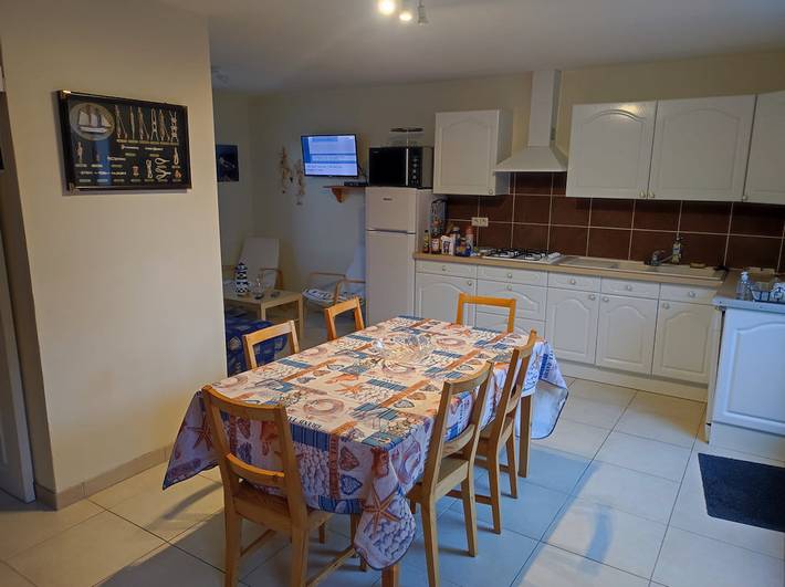 Gîte pour 5 personnes, avec terrasse et jardin dans Biscarrosse (bourg) - 2