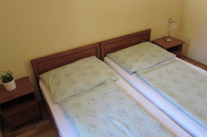 Ganze Wohnung, Erdgeschosswohnung mit großer Terrasse in Zalacsány, Keszthely und Umgebung