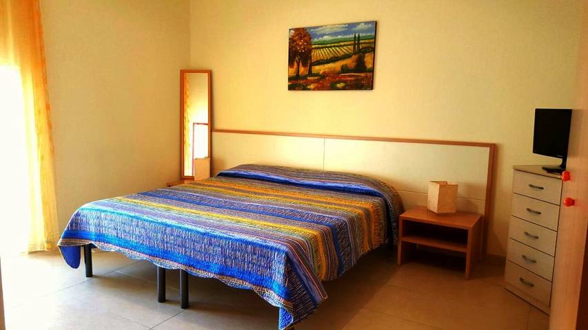 Chambre d’hôte pour 5 personnes, avec jardin et vue à Gela - 3