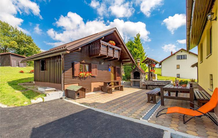 Ferienhaus für 4 Personen, mit Ausblick und Terrasse sowie Garten