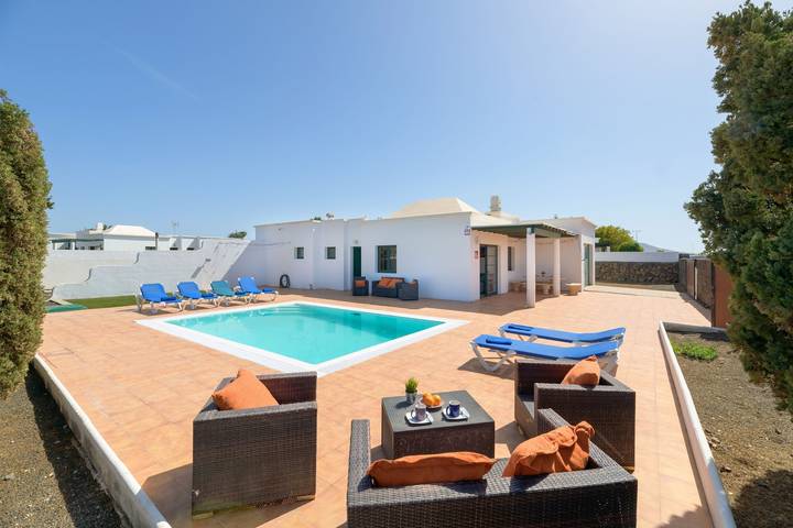 Ferienhaus 'Vista De La Montaña' mit Bergblick in Playa Blanca, Yaiza