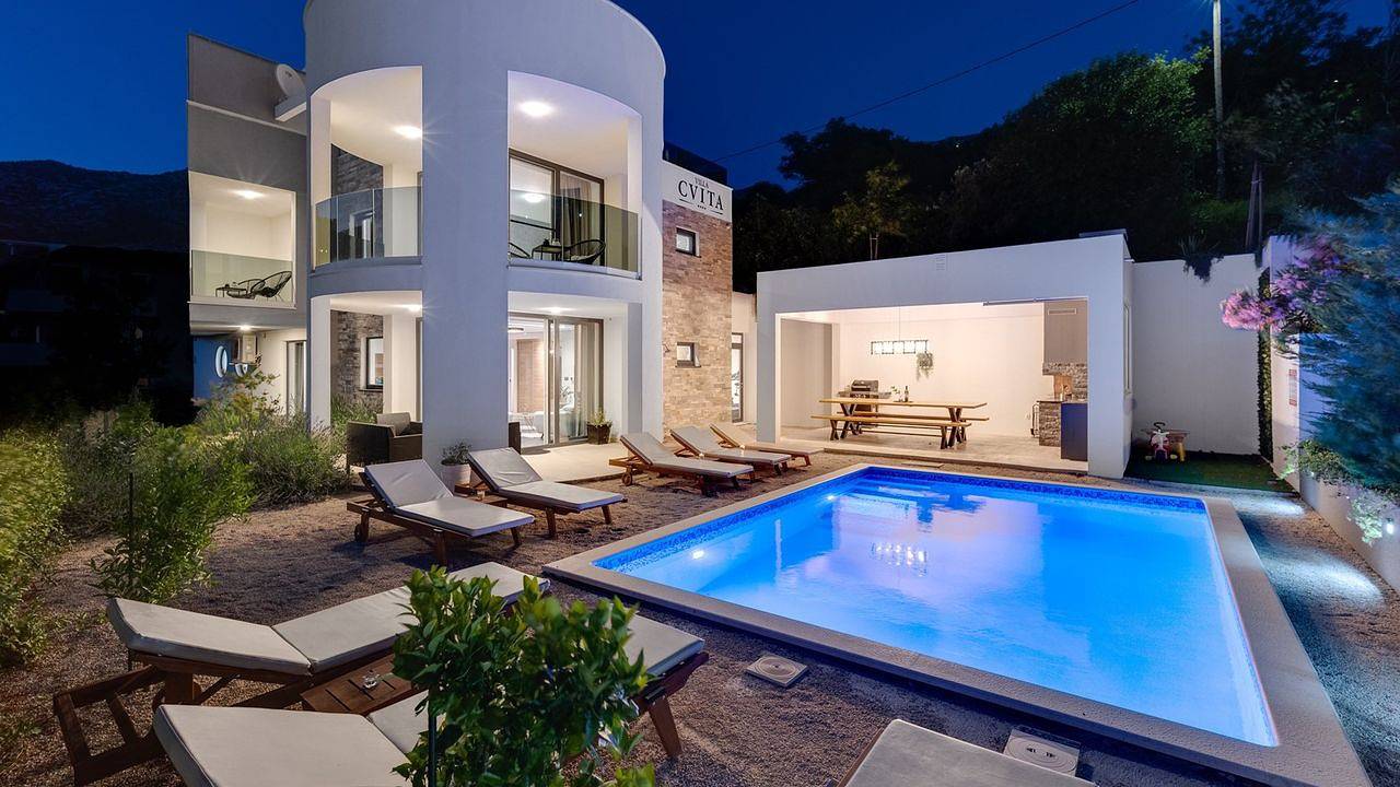 Villa für 12 Personen (395 m²) in Klis in Klis, Split-Dalmatien