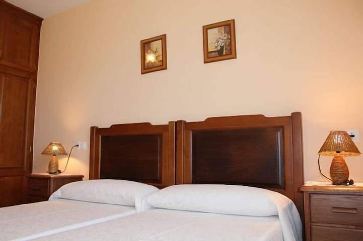 Apartamentos Casa Cerolleiro: apartamento para 4 personas in Castropol, Costa Verde