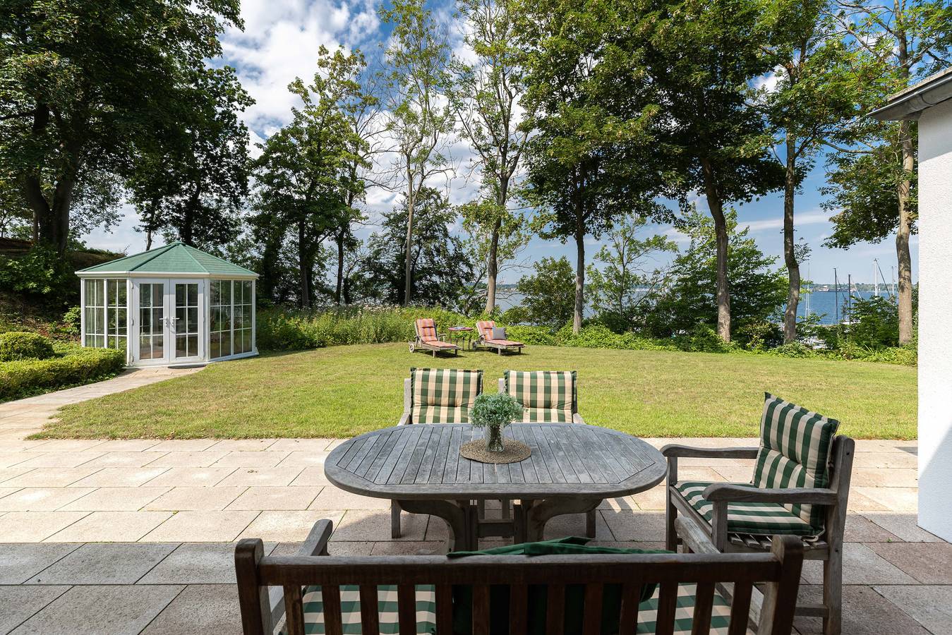 Ganze Ferienwohnung, Hohrott 17 Villa Bellevue I in Kieler Förde, Heikendorf