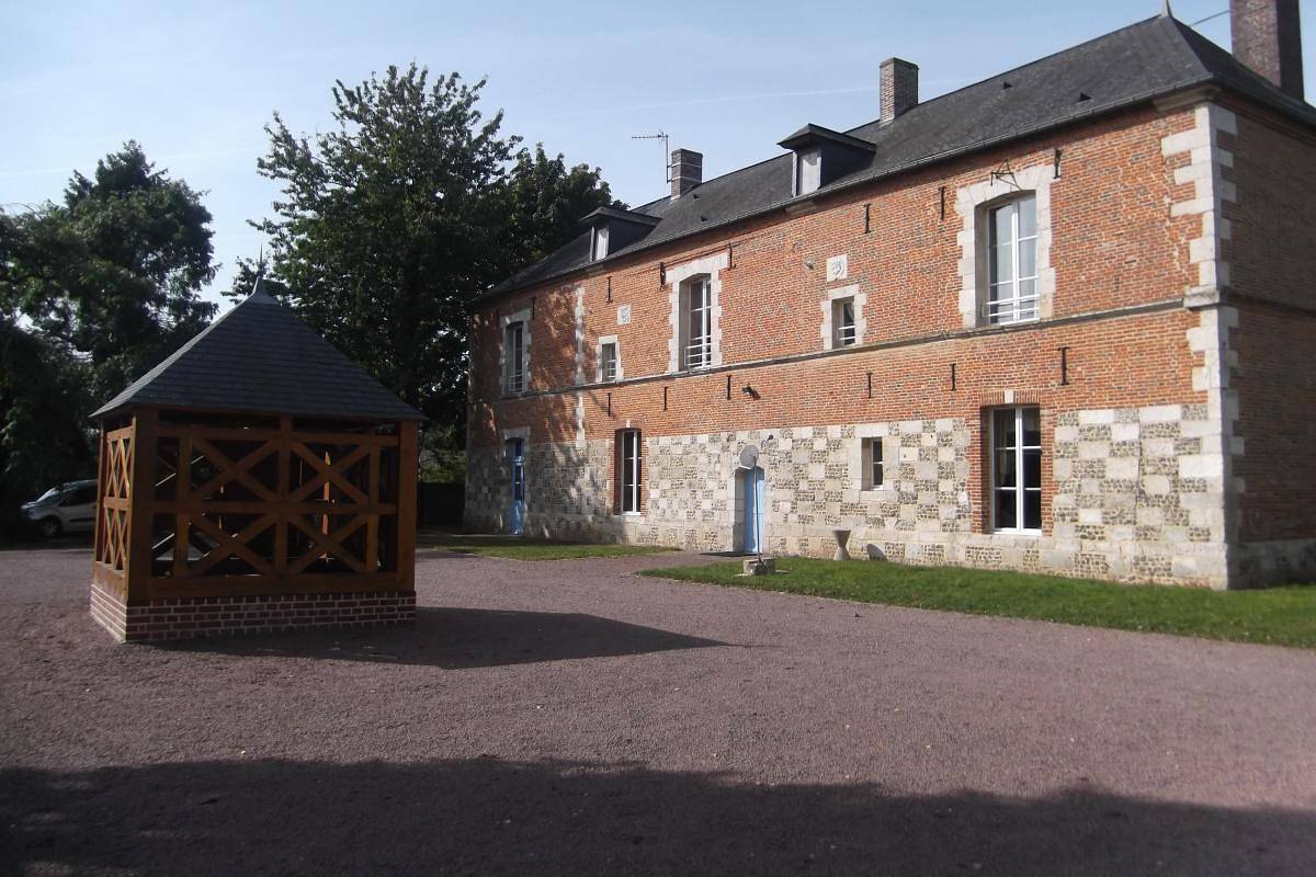 La commanderie in Halloy, Oise