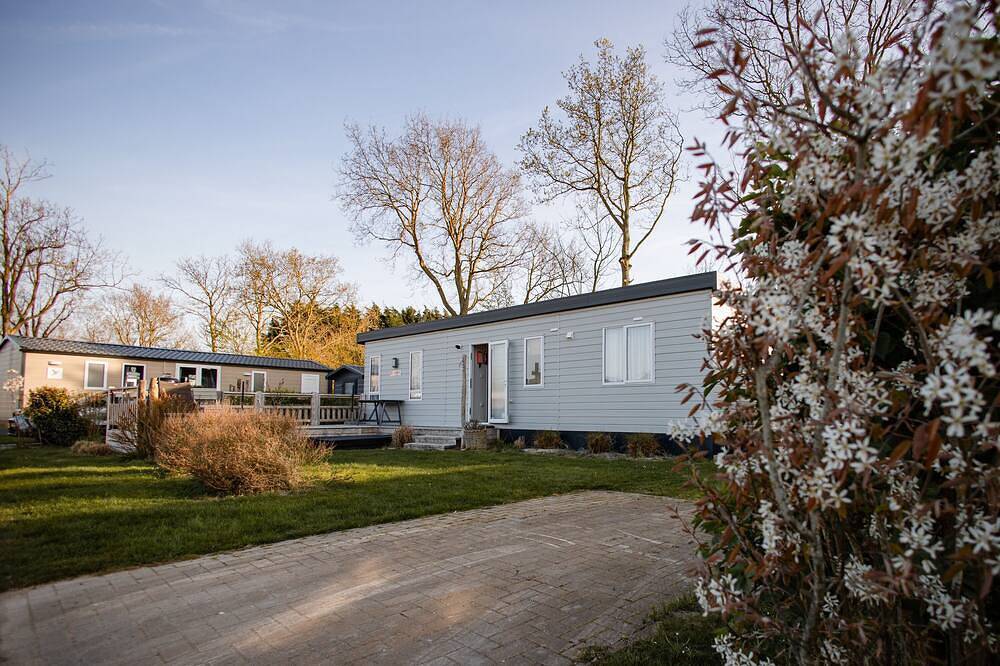 Gemütliches Chalet im Ferienpark de Oase Renesse in Renesse, Côte de Zeeland