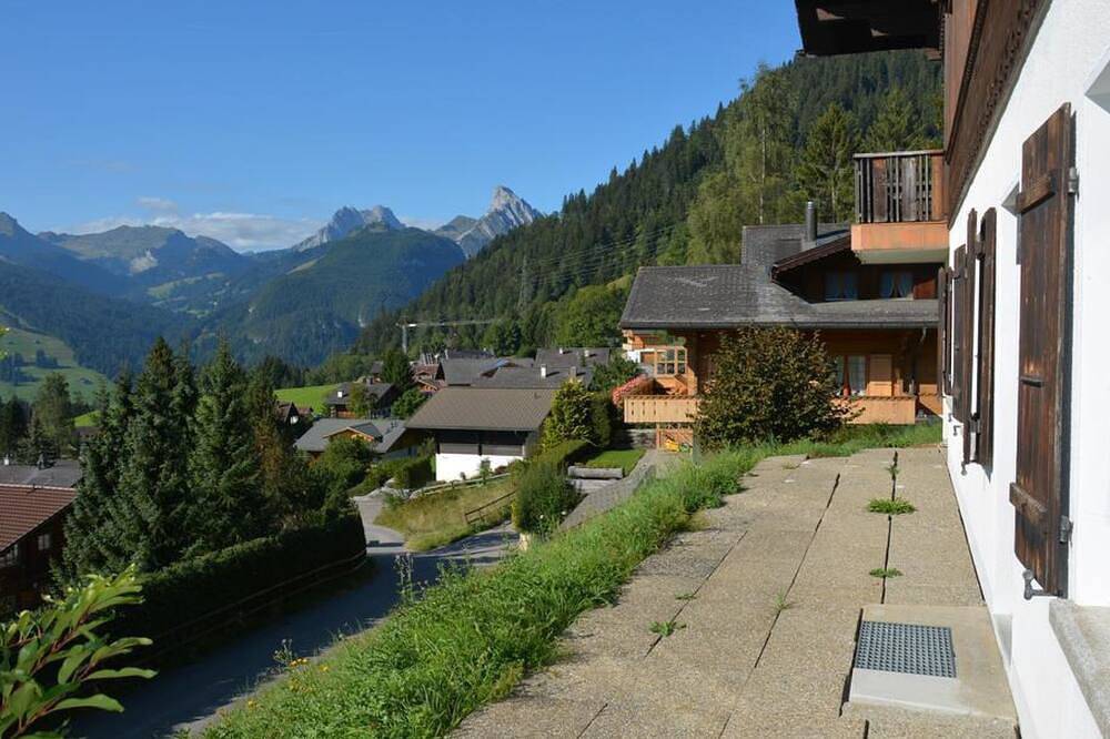 Ganze Wohnung, Kitty (Parterre) Appartement/Fewo, Dusche oder Bad, Wc 4-Bettwohnung in Saanenmöser, Saanen