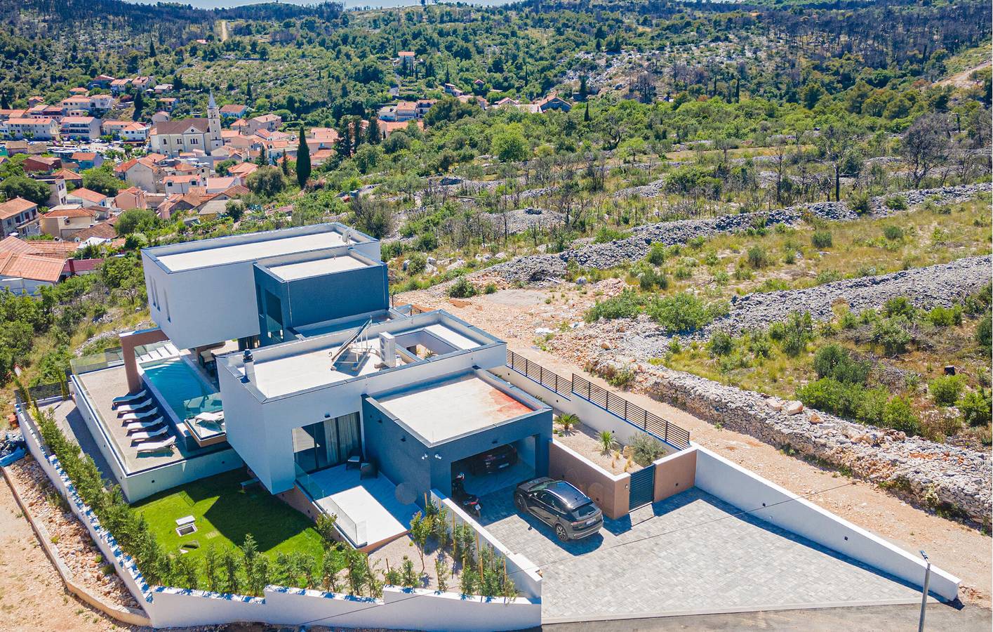 Ferienhaus für 8 Personen mit Terrasse in Raslina, Šibenik-Knin