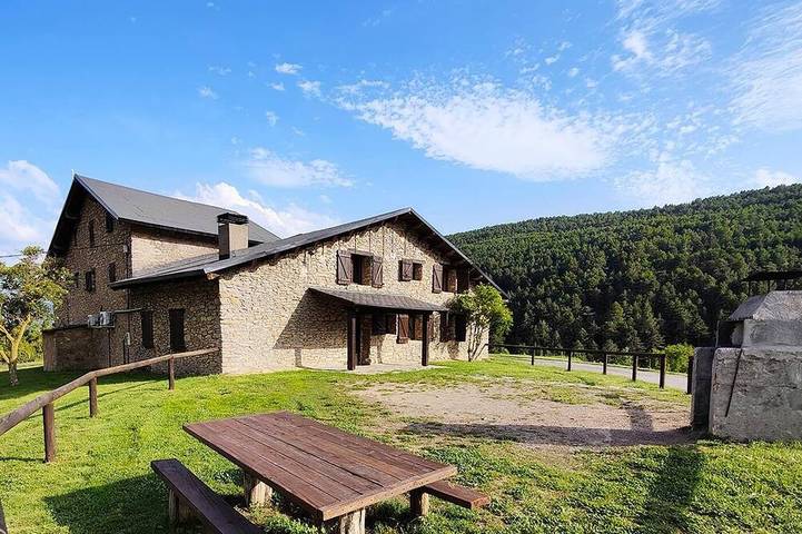 Cottage für 7 Personen, mit Balkon und Pool sowie Garten, mit Haustier - 1