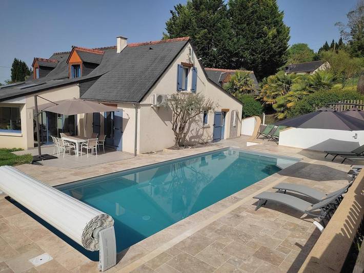 Location de vacances pour 11 personnes, avec terrasse et piscine à Saint-Germain-sur-Vienne - 3