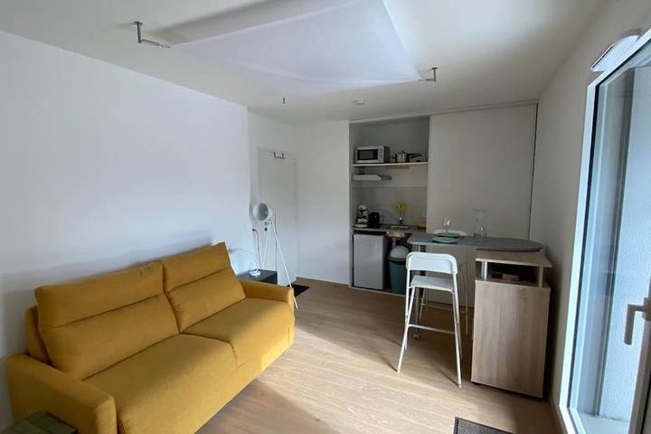 Gîte pour 2 personnes, avec terrasse à Chens-sur-Léman - 2