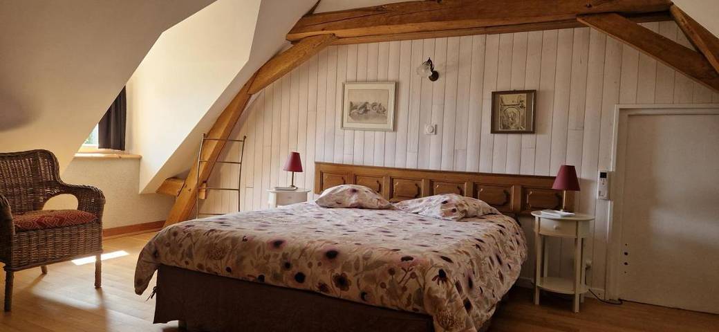 Location de vacances pour 2 personnes, avec Terrasse ainsi que Jardin et Vue dans Fontaine-les-Coteaux