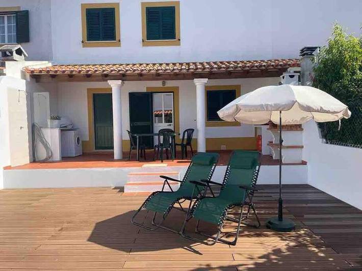 Casa de férias para 6 pessoas, com Varanda e Terraço e ainda Jardim em Almograve