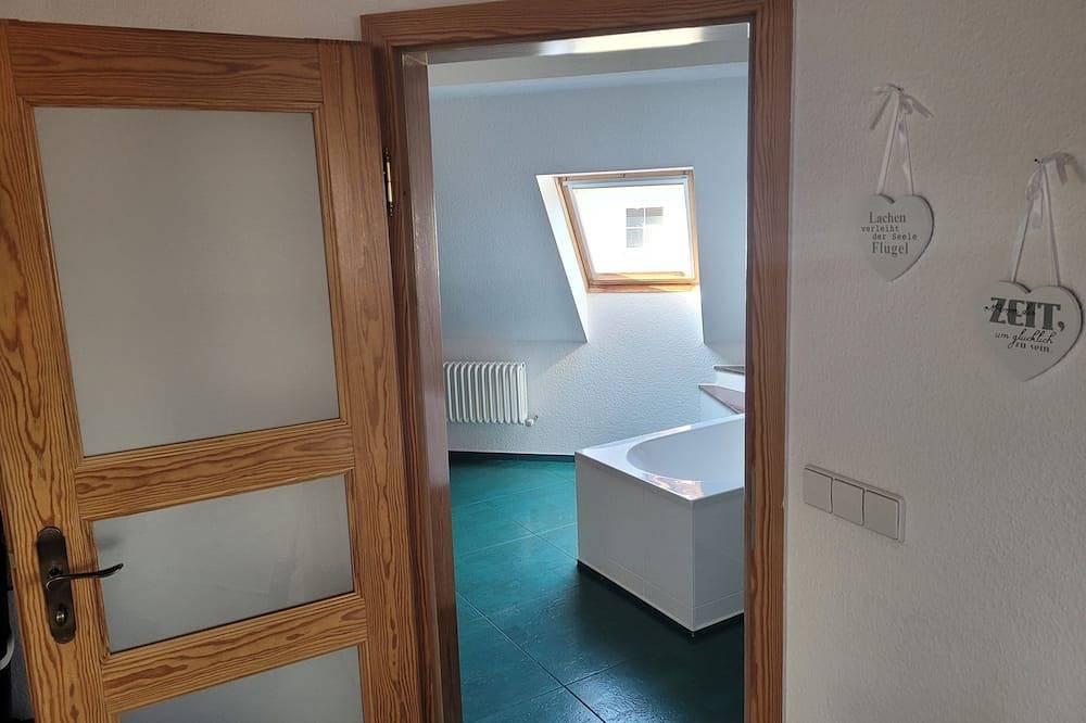 Ganze Wohnung, Ferienwohnung Tina mit top Ausstattung, Sauna und nur 3 Km zum Bärwalder See in Bärwalder See, Boxberg (Oberlausitz)