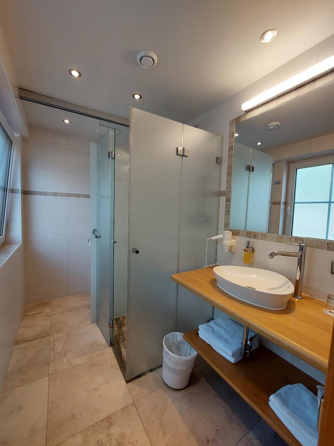 Ganze Ferienwohnung, Vierbettzimmer Hexenzirbe in Söll, Kaisergebirge