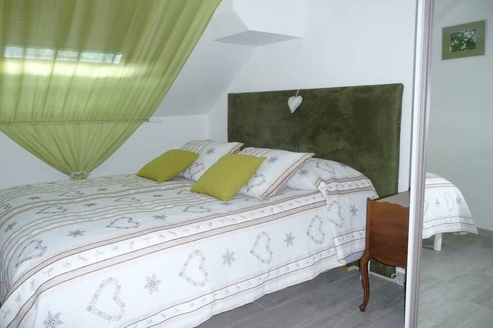 Gîte pour 4 personnes, avec balcon et jardin à Saint-Martin-de-Queyrières - 2