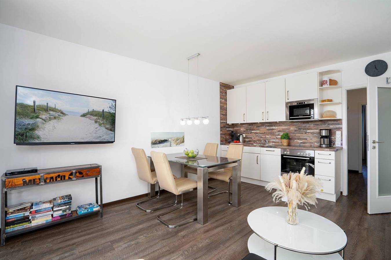 Ganze Wohnung, Schönes Ferienapartment "Carpe Diem" für 3 Personen mit 2 Balkonen & Ostseeblick in Pelzerhaken Strand, Südstrand Pelzerhaken