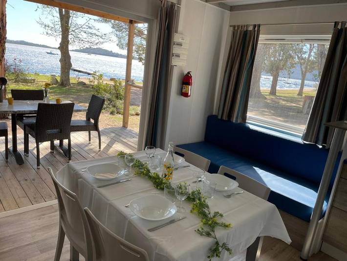 Tente pour 4 personnes, avec terrasse ainsi que vue et piscine à Porto-Vecchio - 2