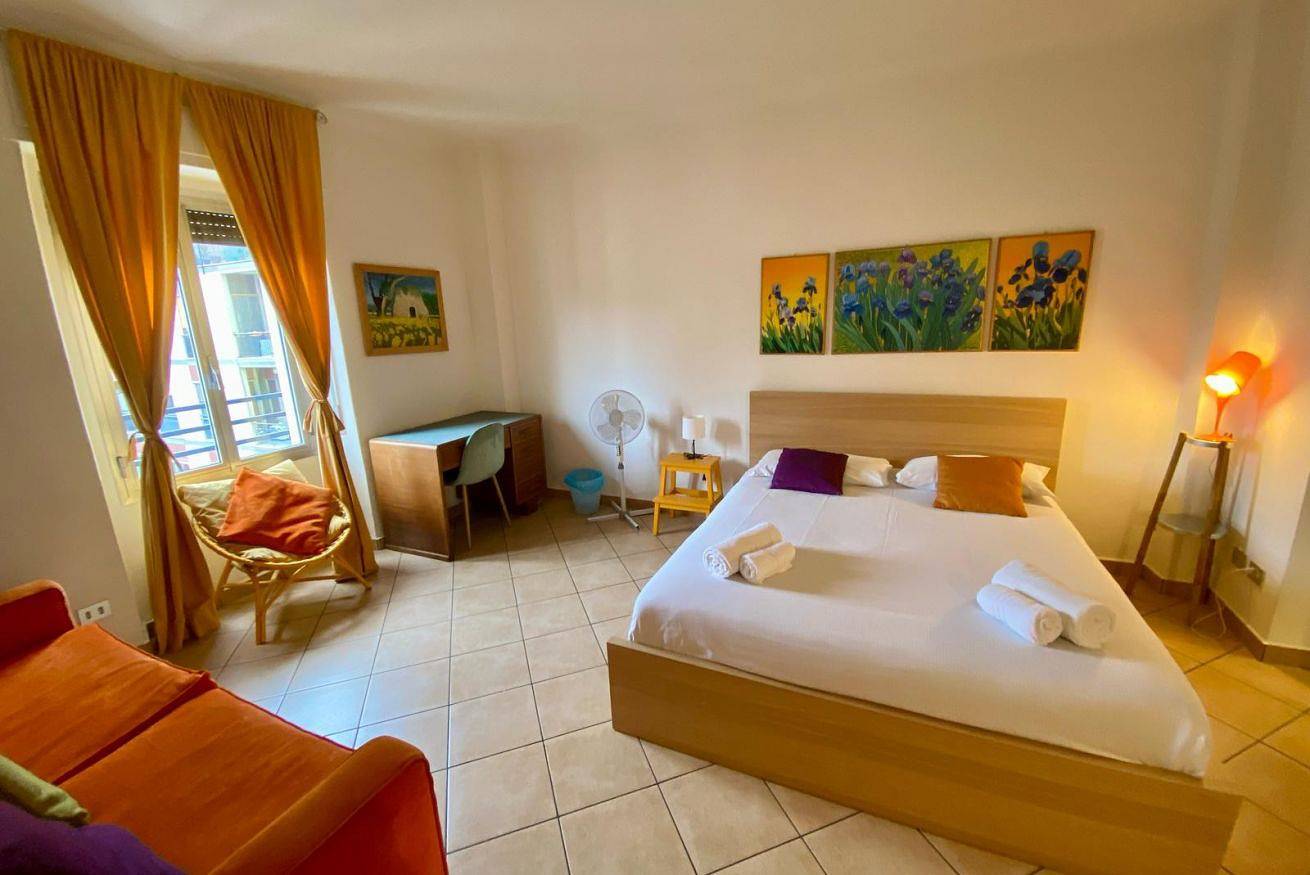 Entire apartment, Porta Romana - Bright Haven 350m from M3 in Milan, Milan Province
