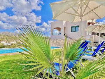 Cottage pour 6 personnes, avec jardin dans Almirida