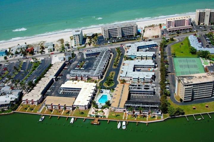 Vacation rental for 4 people, with pool in Indian Shores