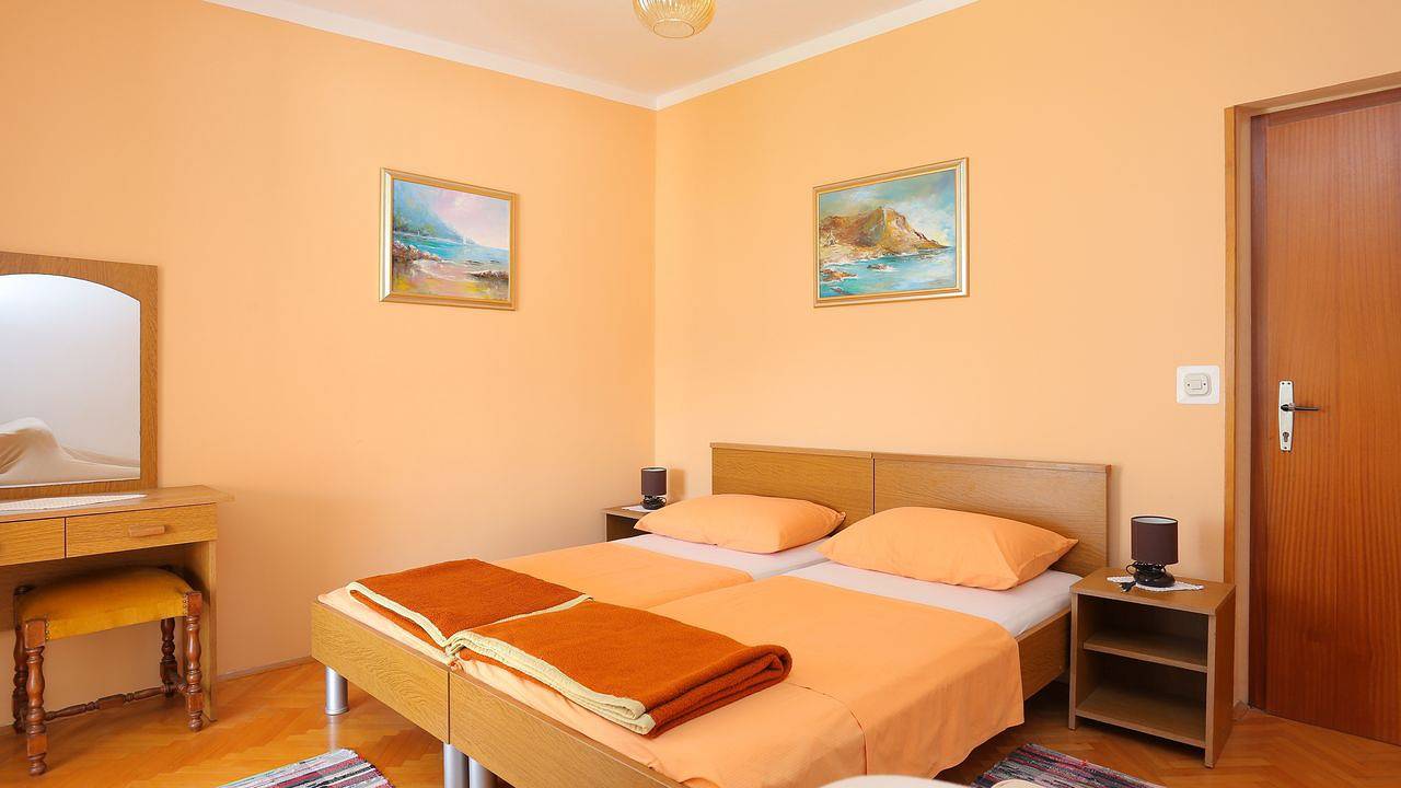 Ganze Ferienwohnung, Ferienwohnung für 4 Personen (47 m²) in Arbanija in Arbanija, Ciovo