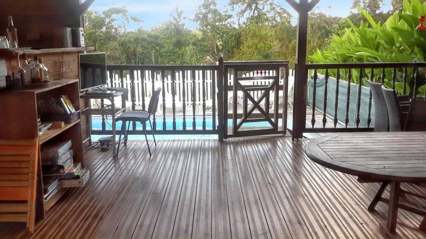 Location de vacances pour 4 personnes, avec jardin et piscine à Le Robert - 2