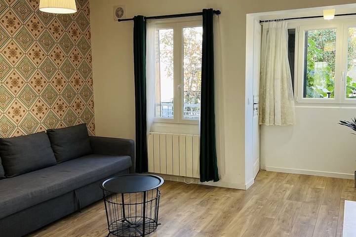 Entire apartment, Appart Paris Sud★ calm & bright - Rer B 2 minutes in Cachan, Val-de-Marne