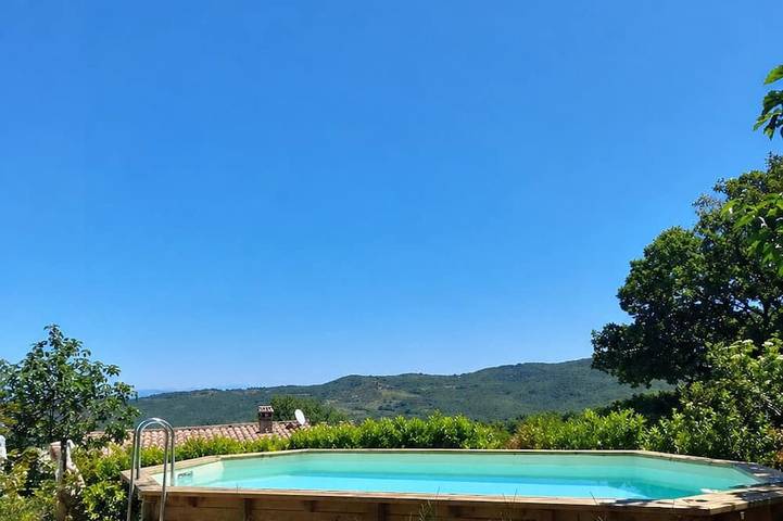 Casa vacanza per 10 persone, con balcone e giardino nonché piscina, con animali domestici - 1