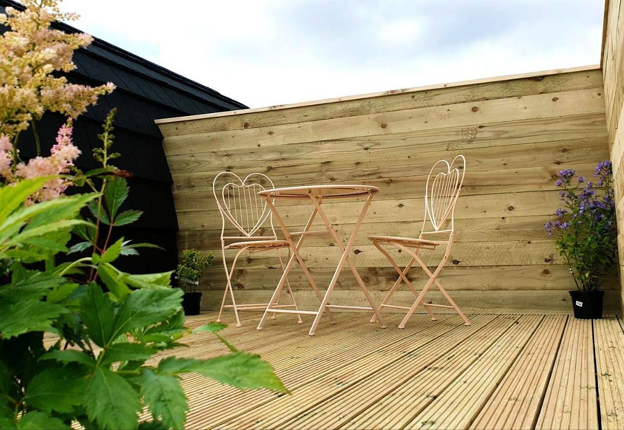 Family Room with Balcony in Orkney Islands
