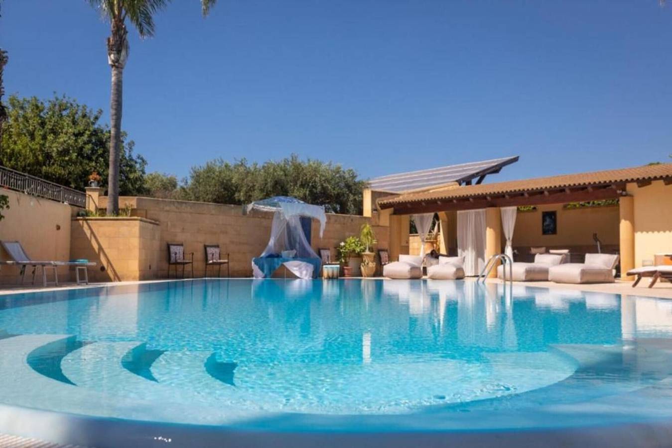 Appartamento intero, Appartamento 'Depandance con Piscina in Condivisione', Wi-Fi e Aria Condizionata in Marsala, Provincia di Trapani