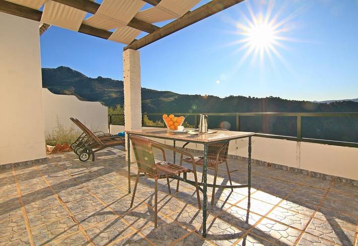 Estudio entero, Casa de vacaciones "Romantic paradise 1" con piscina, jardín y Wi-Fi, admite mascotas in Montecorto, Andalucía