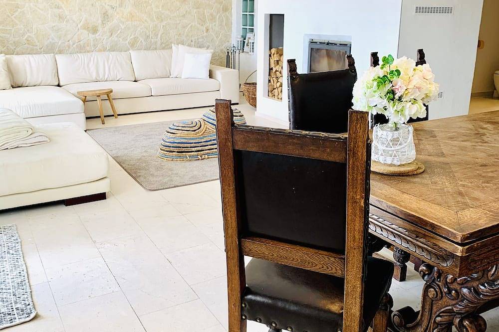 Ganze Wohnung, Trogir Exclusive 180qm Maisonettewohnung mit privatem Pool und Meerblick in Trogir, Split-Dalmatien