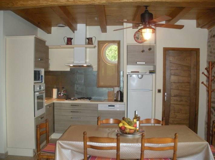 Gîte pour 6 personnes, avec terrasse et jardin à La Bastide-l'Évêque - 4