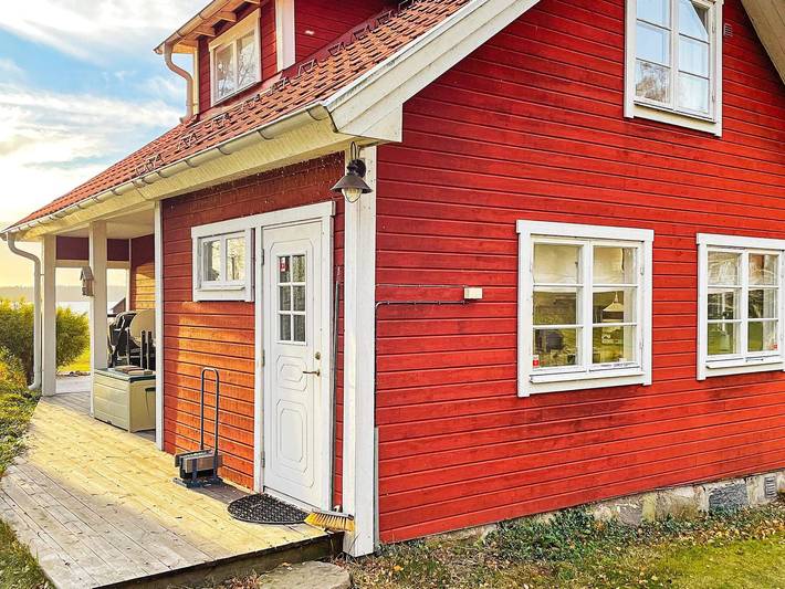 Ferienhaus für 5 Personen, mit Balkon und Terrasse in Väddö