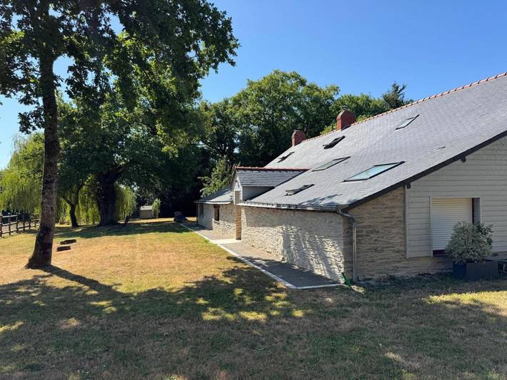 Location de vacances pour 8 personnes, avec terrasse et jardin, adapté aux familles à Plessé - 4