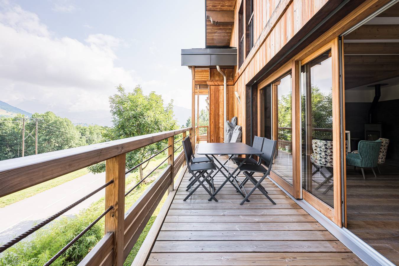 Chalet "Dolyo" con vistas a las montañas, terraza privada y Wi-Fi in Les Avanchers-Valmorel, Le Grand Domaine