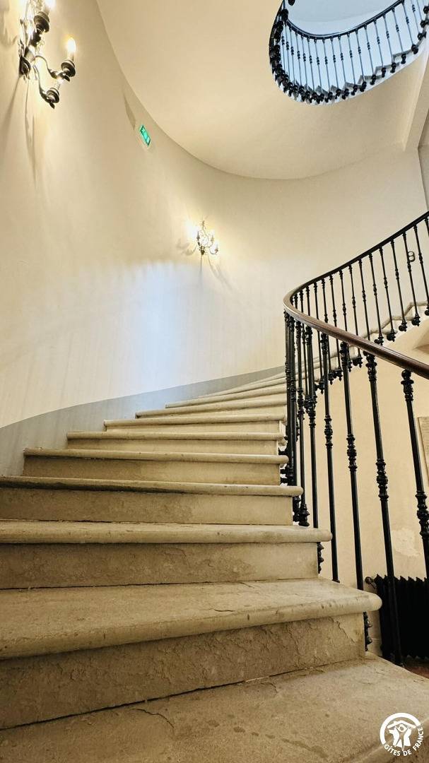 Gîte pour 14 personnes, avec terrasse et piscine ainsi que sauna et jacuzzi à Sallèles-d'Aude - 4