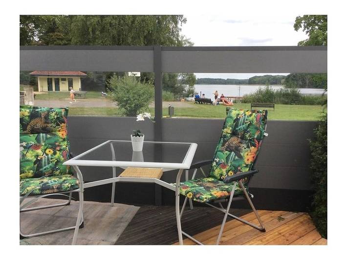 Bungalow für 4 Personen, mit Seeblick und Garten sowie Sauna und Balkon - 1