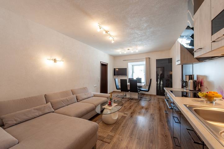 Vakantiewoning voor 6 personen, with tuin and uitzicht as well as terras in Bichlbach