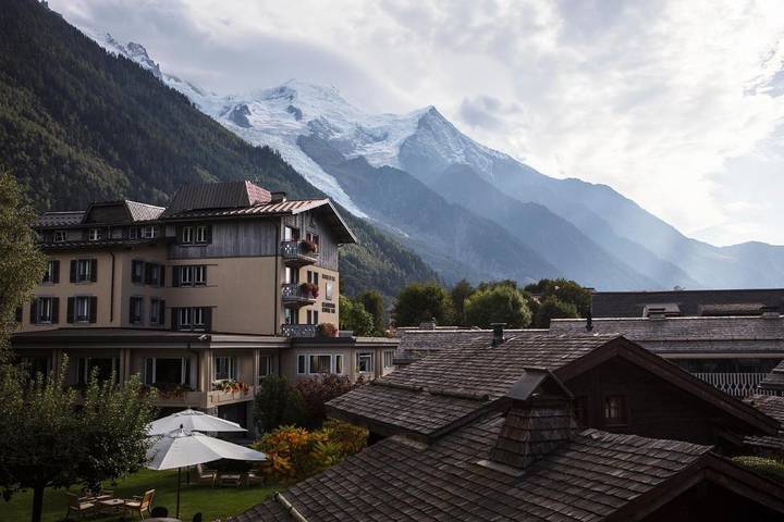 Hôtel pour 4 personnes, avec jardin et piscine ainsi que jacuzzi et sauna, animaux acceptés à Chamonix-Mont-Blanc