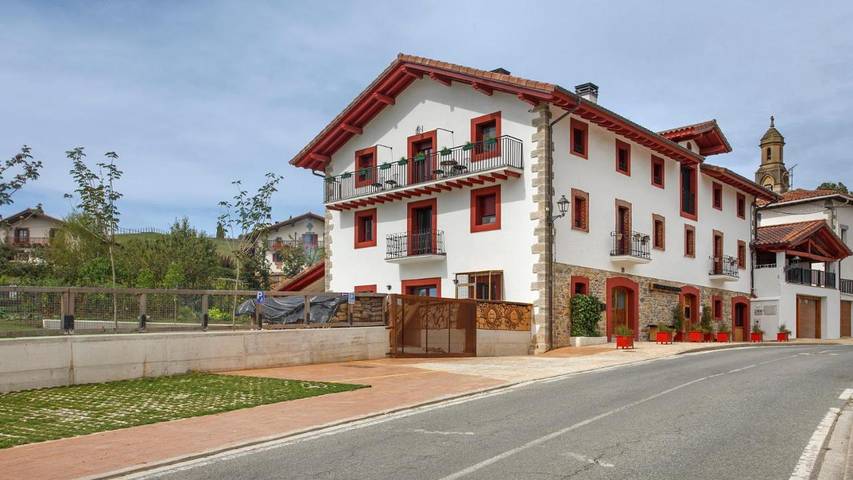 Apartamento para 3 personas, con Jardín en Ulzama