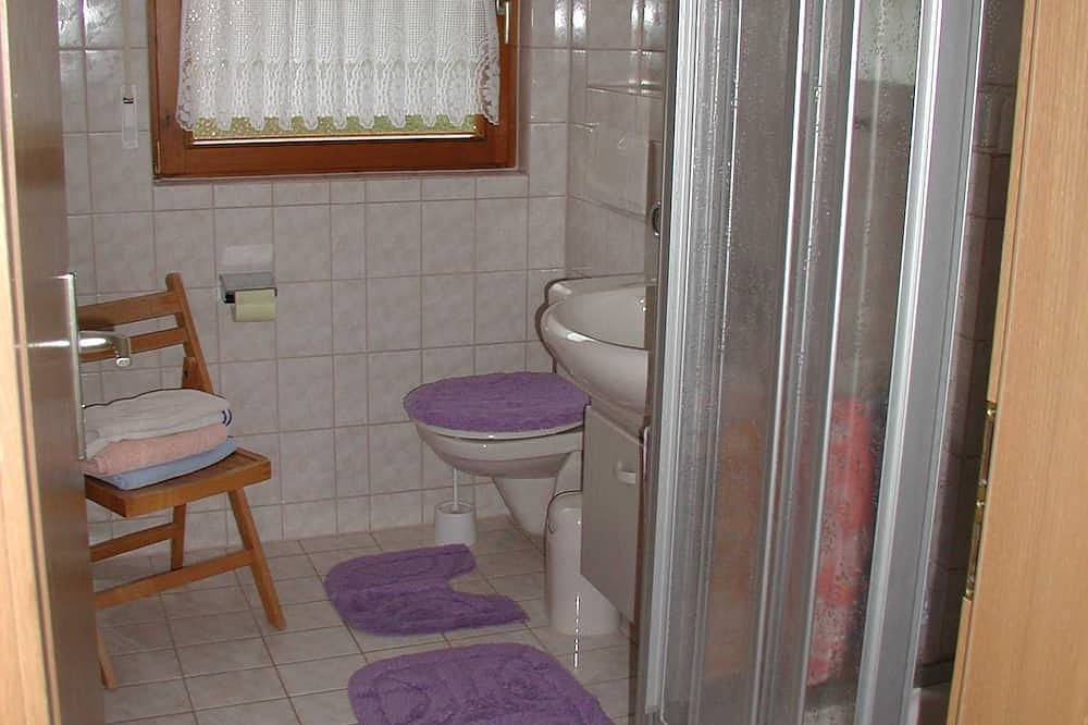 Ganze Wohnung, Ferienwohnung Herbert Best - Ferienwohnung 64qm, 2 Schlafräume, max. 5 Pers., 1 in Tonbach, Baiersbronn