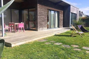 Gîte pour 2 personnes, avec jardin et terrasse à Plonéour-Lanvern