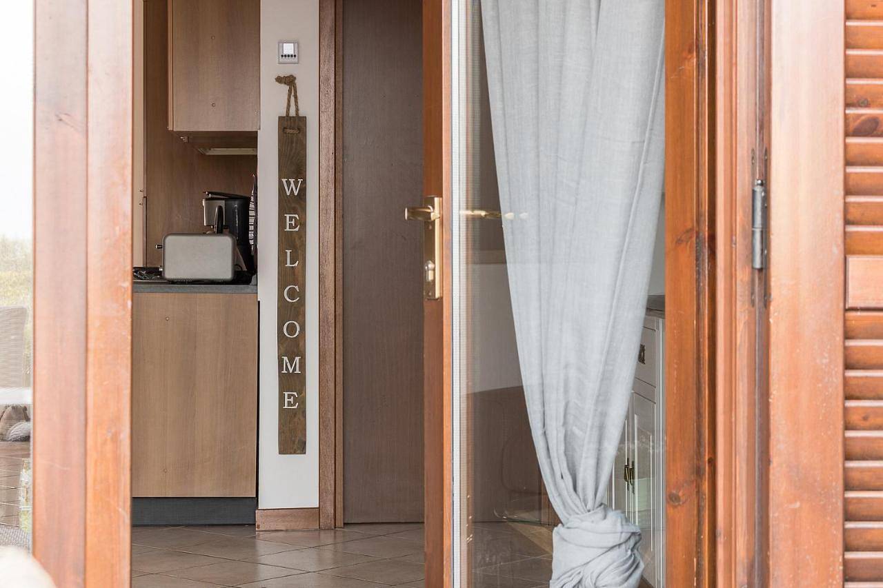 Ganze Wohnung, Apartment with Pool View in Puegnago sul Garda, Gardasee-Berge