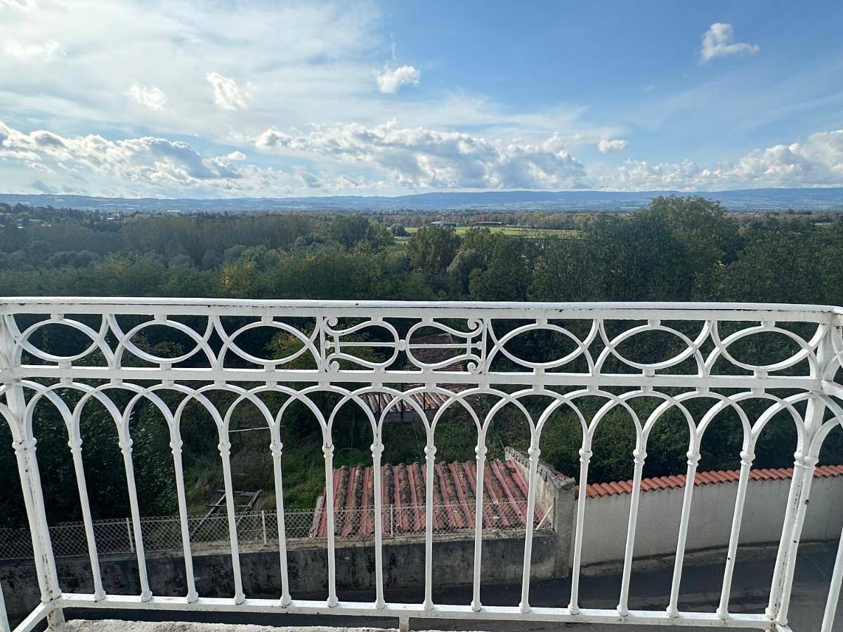 Appartement entier, Appartement confortable Andrezieux Boutheon in Andrézieux-Bouthéon, Montbrison
