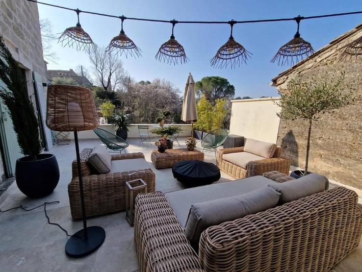 Location de vacances pour 6 personnes, avec vue ainsi que jardin et piscine à Sanilhac-Sagriès - 4