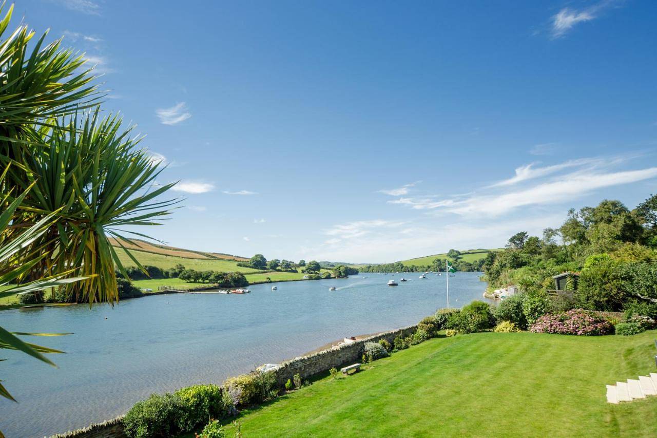 Twin Room with Private Bathroom in Frogmore and Sherford, South Devon
