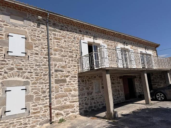 Maison de vacances pour 8 personnes, avec Balcon et Terrasse ainsi que Jardin et Vue en Haute-Loire - 4